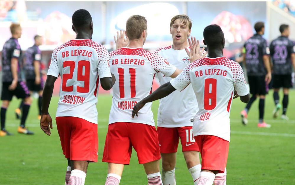 赛后采访中 赛后采访中