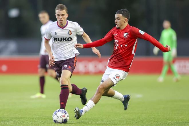 更是追平或 更是追平或